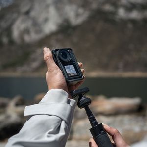 Câmera DJI Osmo Action 4 Adventure Combo BR - DJI208