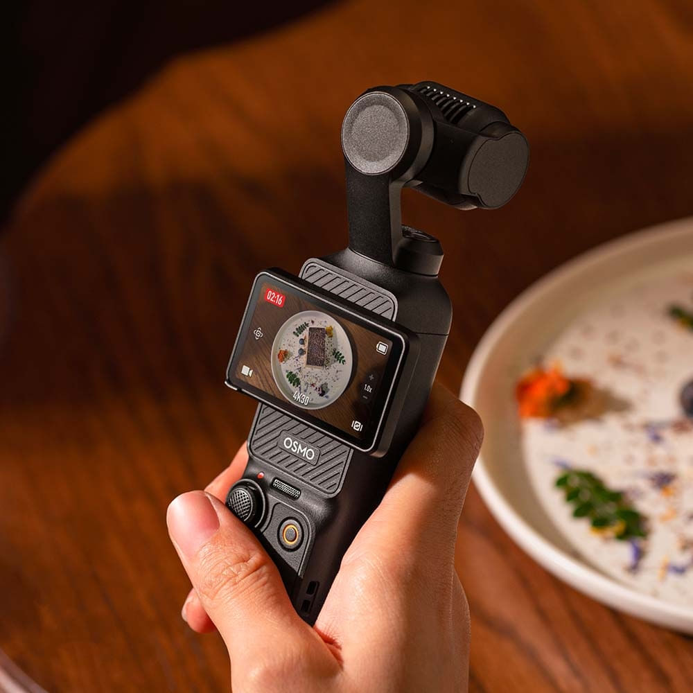 Câmera DJI Osmo Pocket 3 Creator Combo BR - DJI210 - DJI Brasil